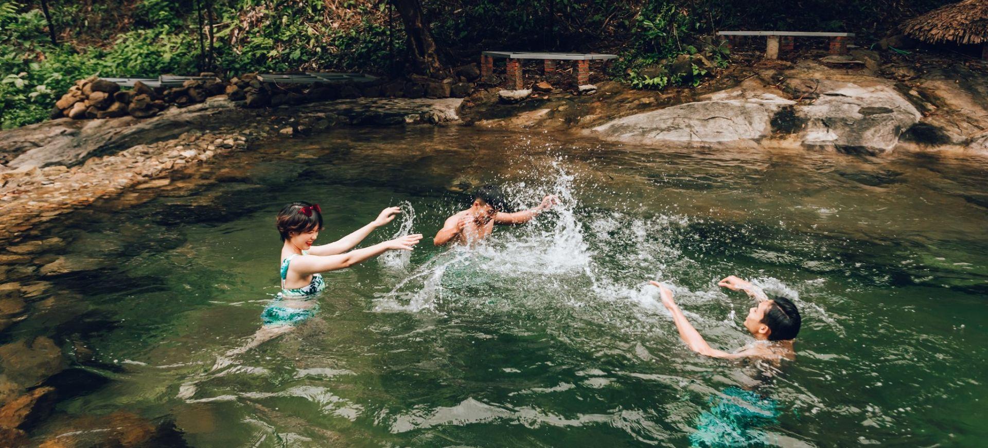 Suối Mơ Huế - Điểm dừng chân lý tưởng cho ngày hè